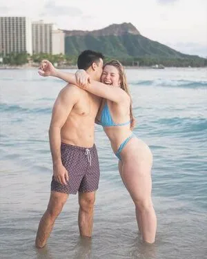 Kendall Reusing OnlyFans Leaked Free Thumbnail Picture - #DBlypyv8B2