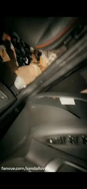 Kendalluvxx OnlyFans Leaked Free Thumbnail Picture - #GuEwDtKdyU
