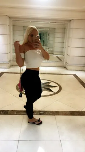 Kendrakashmire4free OnlyFans Leaked Free Thumbnail Picture - #k0nbL8gXg2