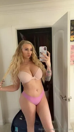 KendraSunderland OnlyFans Leaked Free Thumbnail Picture - #BRyE1WWZYo