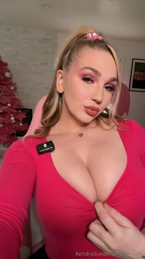 KendraSunderland OnlyFans Leaked Free Thumbnail Picture - #yFT7TDUj57