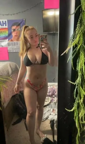 Kennedy Carter OnlyFans Leaked Free Thumbnail Picture - #k3H8LfkHOj