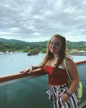 Kennedy Carter OnlyFans Leaked Free Thumbnail Picture - #uTtaQCiZVy