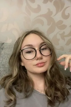 Kennt Jemand Ihren Namen Oder Ihre Seite OnlyFans Leaked Free Thumbnail Picture - #ICDp5iduy6