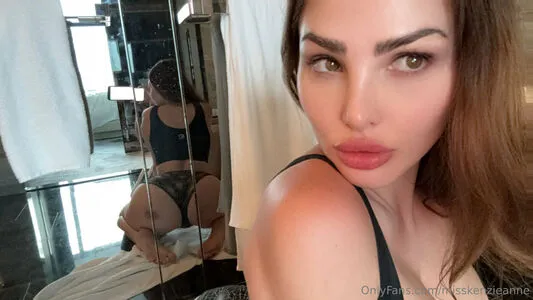 Kenzie Anne OnlyFans Leaked Free Thumbnail Picture - #4DbnAsxF1o