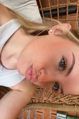 Kenziegirrll OnlyFans Leaked Free Thumbnail Picture - #8bto3qvbm2