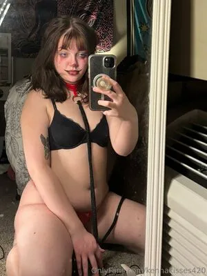 Kenziekisses420 OnlyFans Leaked Free Thumbnail Picture - #hwfxxHoyYu