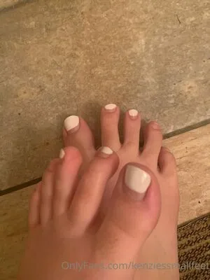 Kenziessmallfeet OnlyFans Leaked Free Thumbnail Picture - #Q3T94Lkai9