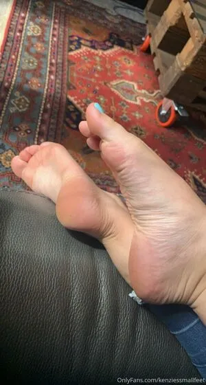 Kenziessmallfeet OnlyFans Leaked Free Thumbnail Picture - #kvCezjvAzp