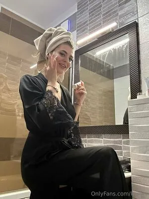 Keri Ri OnlyFans Leaked Free Thumbnail Picture - #wAUHoH3Ab1
