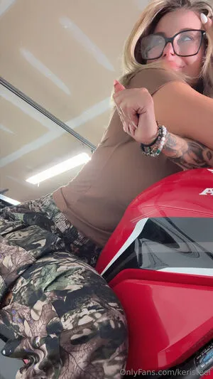 Keri Steel OnlyFans Leaked Free Thumbnail Picture - #vejKLImSFD