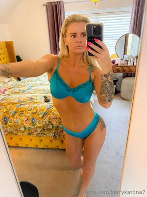 Kerrykatona7 OnlyFans Leaked Free Thumbnail Picture - #1Ek4ukksrz
