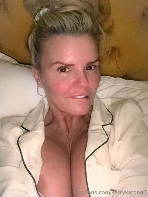 Kerrykatona7 OnlyFans Leaked Free Thumbnail Picture - #9V5g8lrwoV
