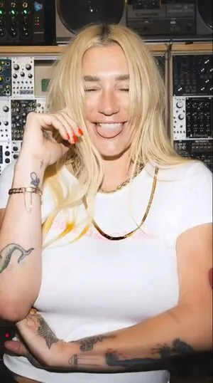 Kesha OnlyFans Leaked Free Thumbnail Picture - #0k4uaFV5Fg