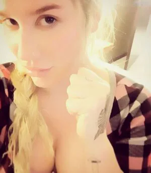 Kesha OnlyFans Leaked Free Thumbnail Picture - #90oGXUlOMw