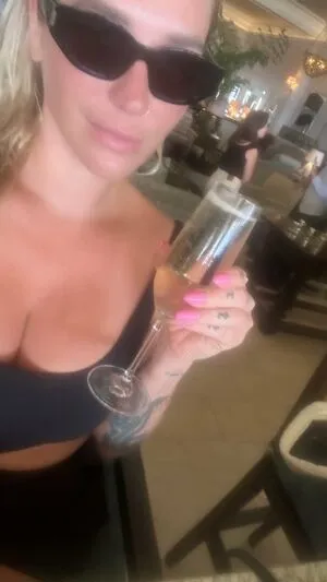Kesha OnlyFans Leaked Free Thumbnail Picture - #Ikey5Qflz5