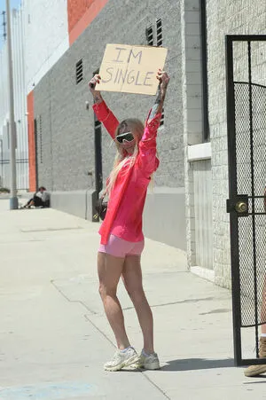 Kesha OnlyFans Leaked Free Thumbnail Picture - #J3s9BD99xE