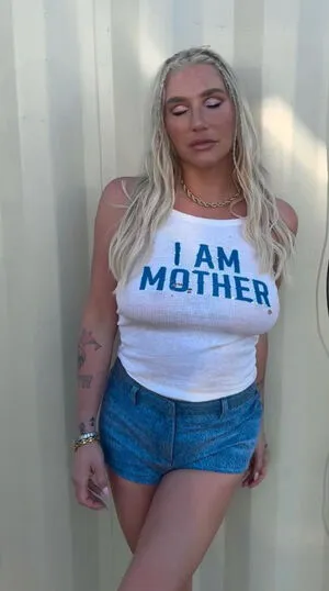 Kesha OnlyFans Leaked Free Thumbnail Picture - #K7s7LMYSTk
