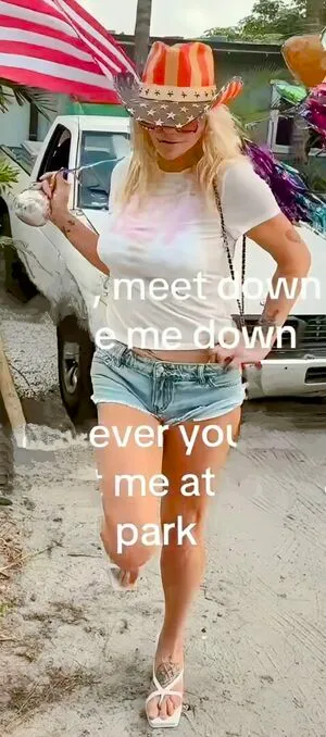 Kesha OnlyFans Leaked Free Thumbnail Picture - #M9Fg5EZk8F