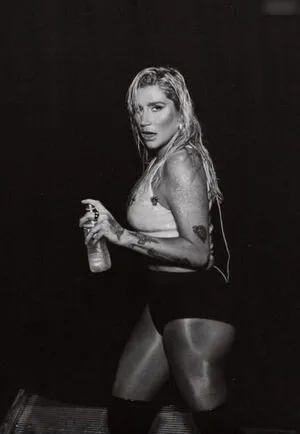 Kesha OnlyFans Leaked Free Thumbnail Picture - #q0ebibnZhY