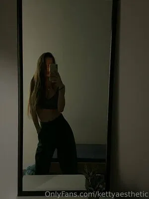 Kettyaesthetic OnlyFans Leaked Free Thumbnail Picture - #1xNCIFet3T