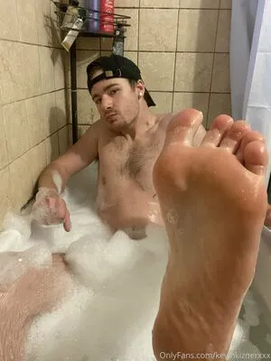 Kevinkiznerxxx OnlyFans Leaked Free Thumbnail Picture - #u6Pp4EyITo