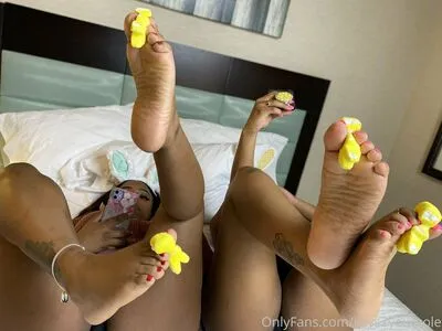 Keys2yoursole OnlyFans Leaked Free Thumbnail Picture - #yvfYY4m1Io