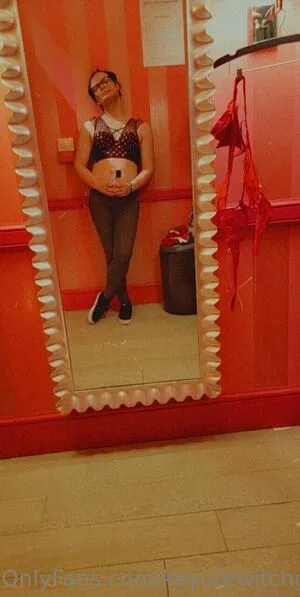 Keyutewitchgirl OnlyFans Leaked Free Thumbnail Picture - #cBhkH0sxAp