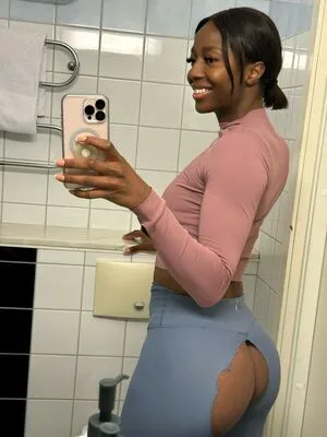 Khaddi Sagnia OnlyFans Leaked Free Thumbnail Picture - #OvTWrko8k3