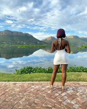 Khadija Sibiya OnlyFans Leaked Free Thumbnail Picture - #vvCQ2vxpxy