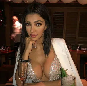 Khadijah Misr OnlyFans Leaked Free Thumbnail Picture - #9atA78OhOz