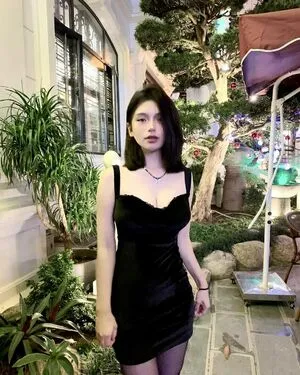 Khanh Linh OnlyFans Leaked Free Thumbnail Picture - #5mO6VMHHes