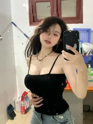 Khanh Linh OnlyFans Leaked Free Thumbnail Picture - #8HjK92pszg