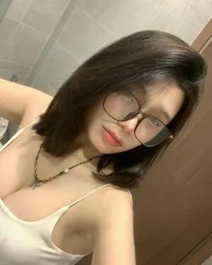 Khanh Linh OnlyFans Leaked Free Thumbnail Picture - #k01npsokKM
