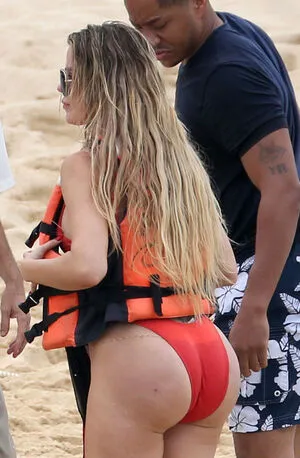 Khlo Kardashian OnlyFans Leaked Free Thumbnail Picture - #0DAPPHoAxE