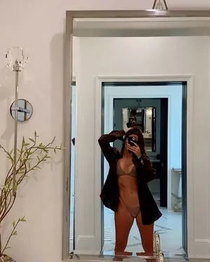 Khlo Kardashian OnlyFans Leaked Free Thumbnail Picture - #12Alw6nzKI