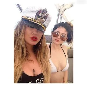 Khlo Kardashian OnlyFans Leaked Free Thumbnail Picture - #2t1nkokdhE