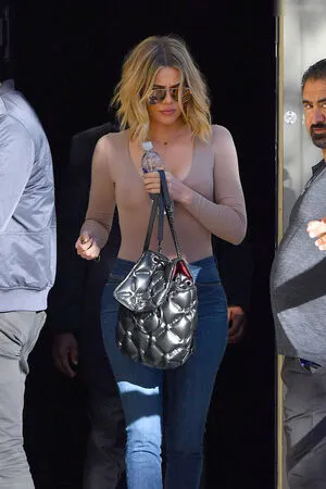 Khlo Kardashian OnlyFans Leaked Free Thumbnail Picture - #6TA4IP4OSW