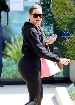 Khlo Kardashian OnlyFans Leaked Free Thumbnail Picture - #7iUAbwyZBg