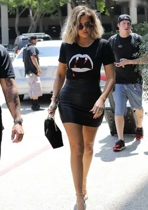 Khlo Kardashian OnlyFans Leaked Free Thumbnail Picture - #9dSyYWmgX0