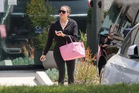 Khlo Kardashian OnlyFans Leaked Free Thumbnail Picture - #fijxVdpim4