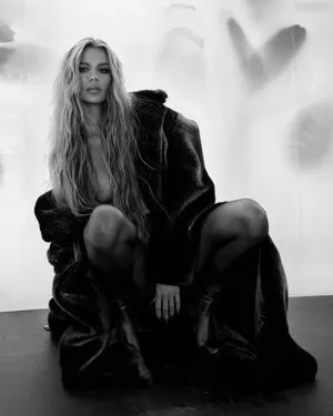 Khlo Kardashian OnlyFans Leaked Free Thumbnail Picture - #ghEJw5Hjvw