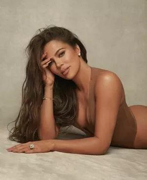 Khloe Kardashian OnlyFans Leaked Free Thumbnail Picture - #C0b2Z31fao