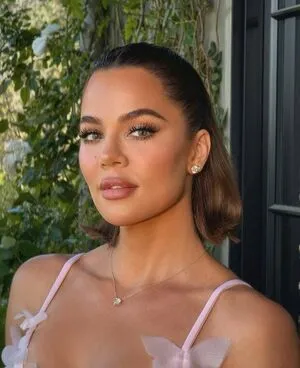 Khloe Kardashian OnlyFans Leaked Free Thumbnail Picture - #mLUQ2D07R6