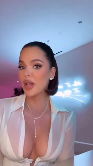 Khloe Kardashian OnlyFans Leaked Free Thumbnail Picture - #stHiLkv1eU