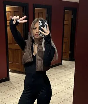 Khloe Shan OnlyFans Leaked Free Thumbnail Picture - #j9d9Ug7GuK