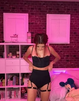 Kiana Akers OnlyFans Leaked Free Thumbnail Picture - #MdmcFUY6FY