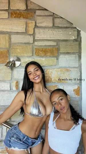 Kiana Dufour OnlyFans Leaked Free Thumbnail Picture - #Dovl3n00Uf