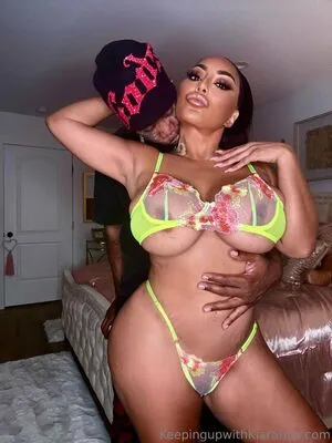 Kiara Mia Theonlykiaramiaxx OnlyFans Leaked Free Thumbnail Picture - #ILkiY8UPt7