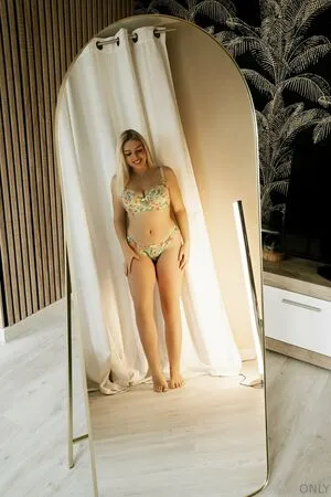 Kiara Off5 OnlyFans Leaked Free Thumbnail Picture - #5XtgqtQuVP